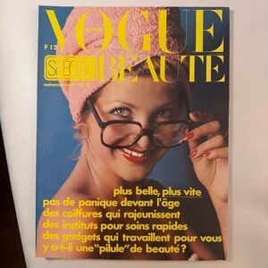 Magazine Vogue Paris supplement Hiver 1973 special Beauty